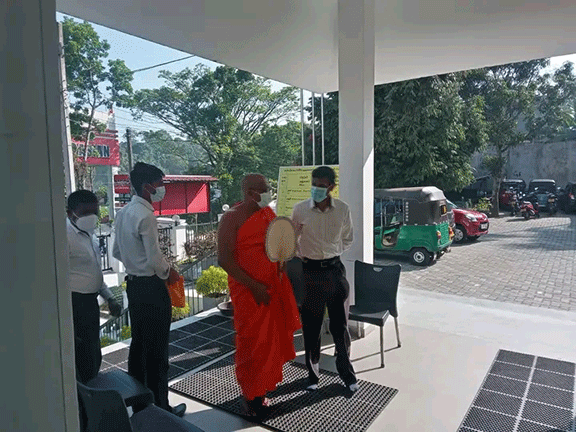 කාර්යාලීය නිලධාරීන්ගේ ආධ්‍යාත්මික සංවර්ධනය උදෙසා මාසිකව පවත්වනු ලබන ධර්ම දේශනා මාලාවේ ප්‍රථම ධර්ම දේශනය - 2022